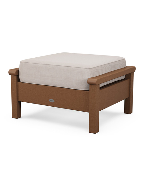 The perfect pair with any of our Harbour Collection seating, this ottoman features contemporary lines matched with maximum comfort.