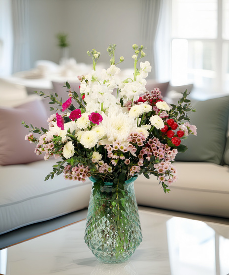Romance - sweet, charming blooms with a soft romantic touch