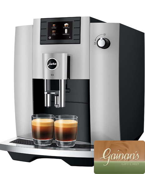 Cappuccino with a master touch: Treat yourself to perfect coffee every day with the E6. In addition to classic black coffee specialties