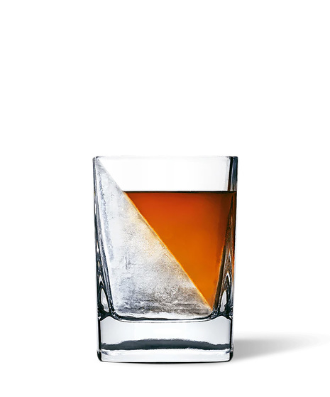 This ice wedge glass includes an ice mold ideal for anyone who enjoys smooth sipping. During freezing, the ice forms a wedge shape on one side of the freezable whiskey glass.