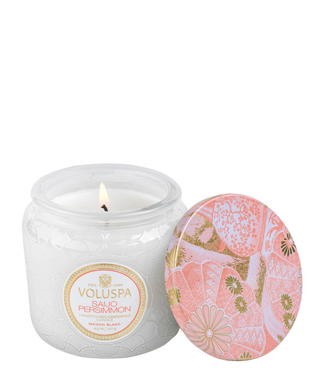 Voluspa's unique coconut wax blend is hand-poured into a 4.5 oz. glass and topped with a decorated tin lid that keeps the candle dust-free when not in use. 35 hours